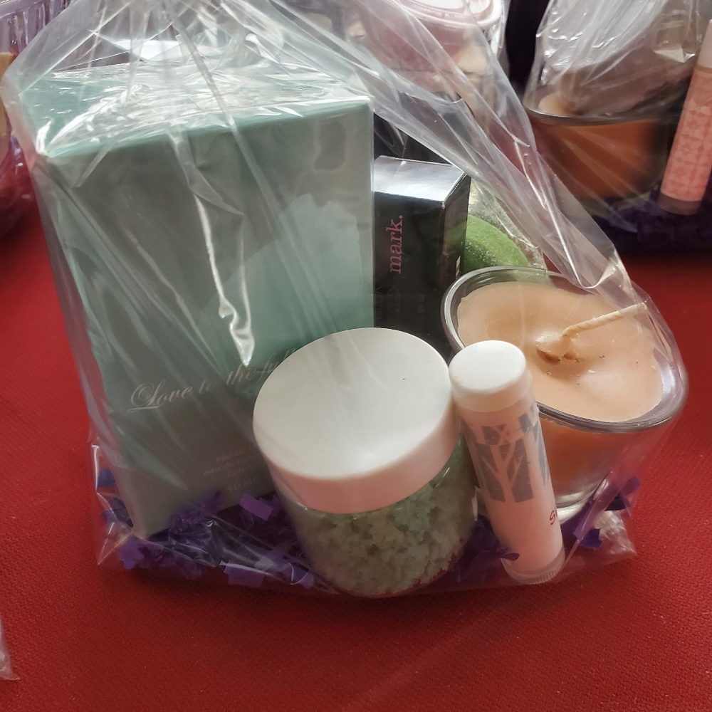 Avon inspired gift baskets